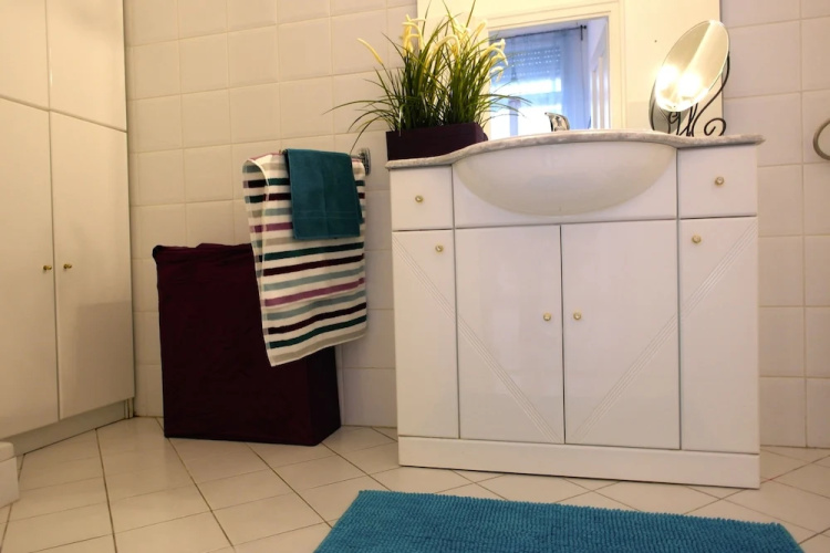Budget Apartment by Hi5 - József Attila 18.
