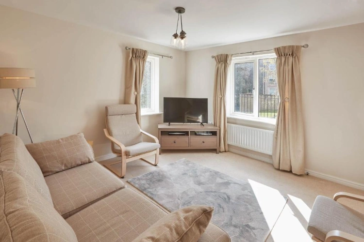2 Bedrooms Cottage