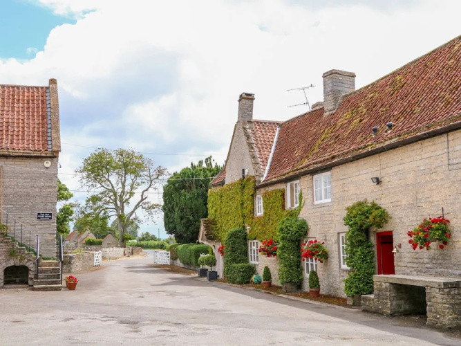 Lower Farm Annexe