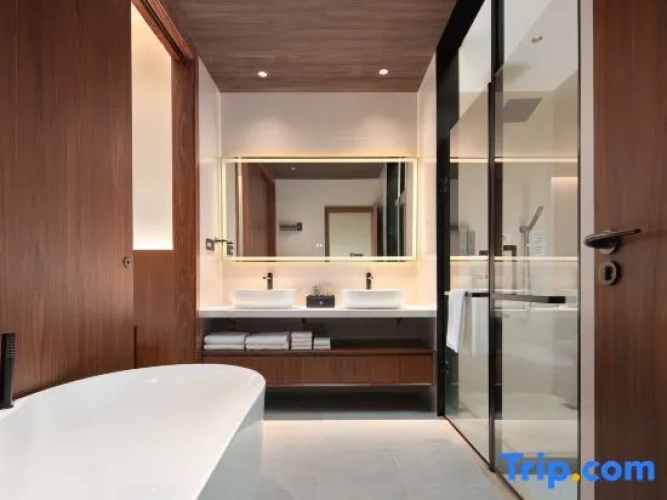 2 Bedrooms Deluxe Suite