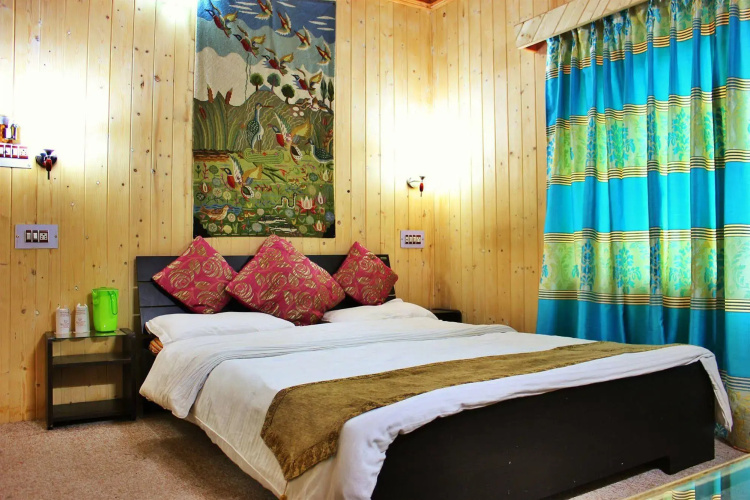 Walisons Hotel