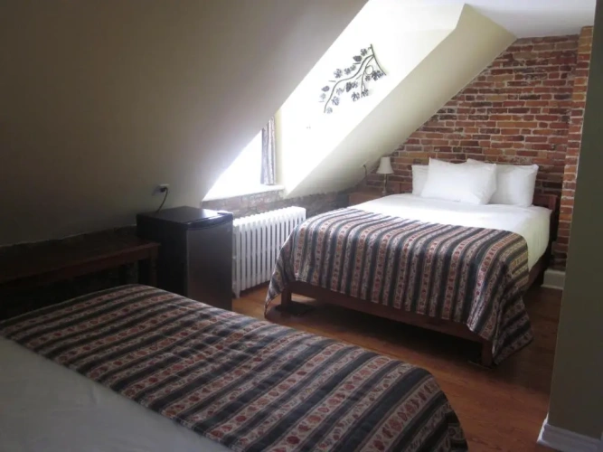 Deluxe Quadruple room