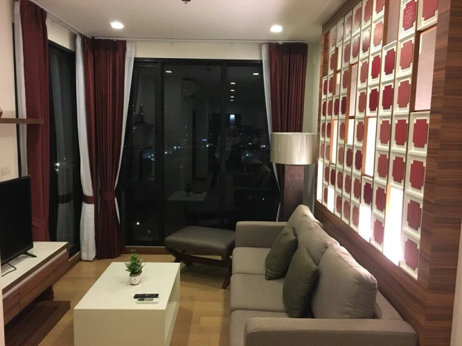 Luxury Corner Room
