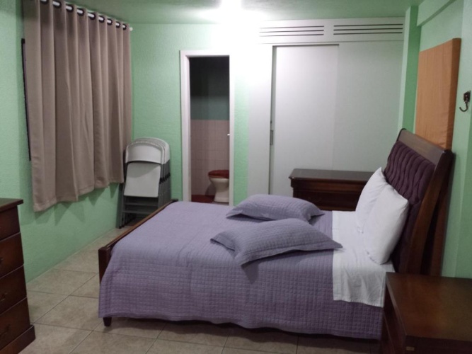 4 Bedrooms Cottage