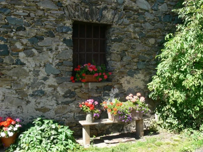 3 Bedrooms Cottage