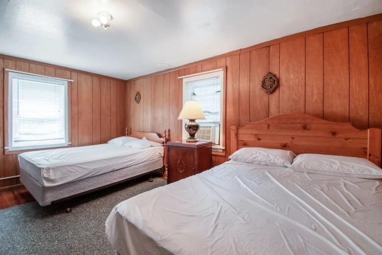 4 Bedrooms Standard room