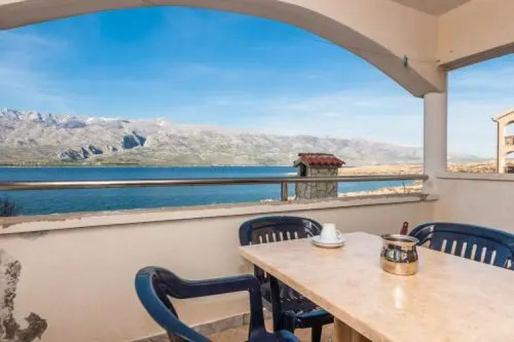 Apartments Karlo