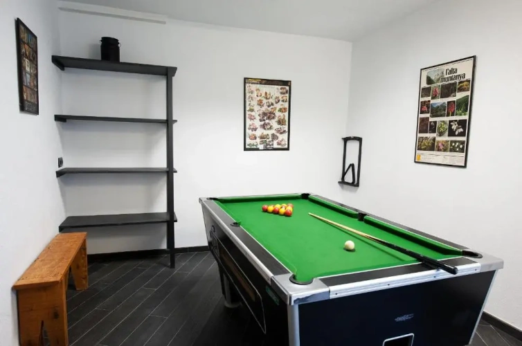 3 Bedrooms Cottage