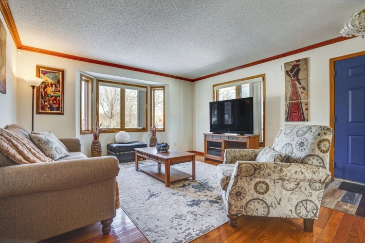 3 Bedrooms Cottage