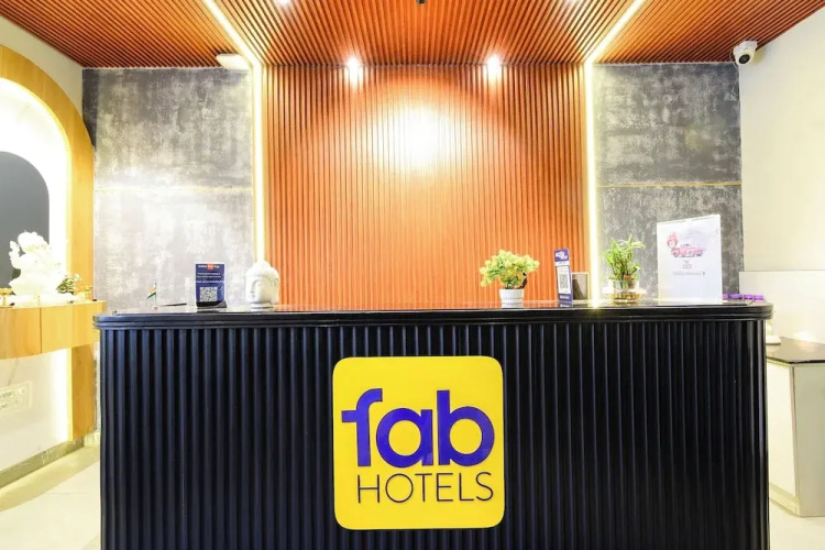 Fabhotel White Ridge