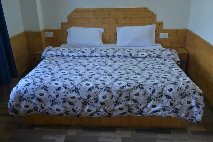 Taj Guest House