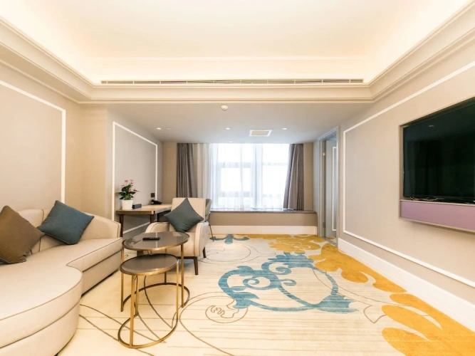 Privilege Double Suite