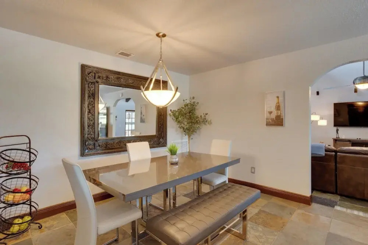 Spacious Wellington Vacation Rental - Private Pool