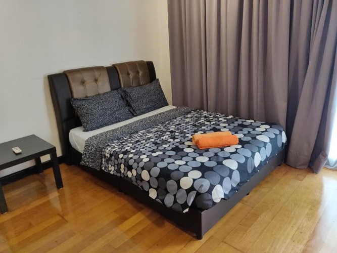 Deluxe Studio