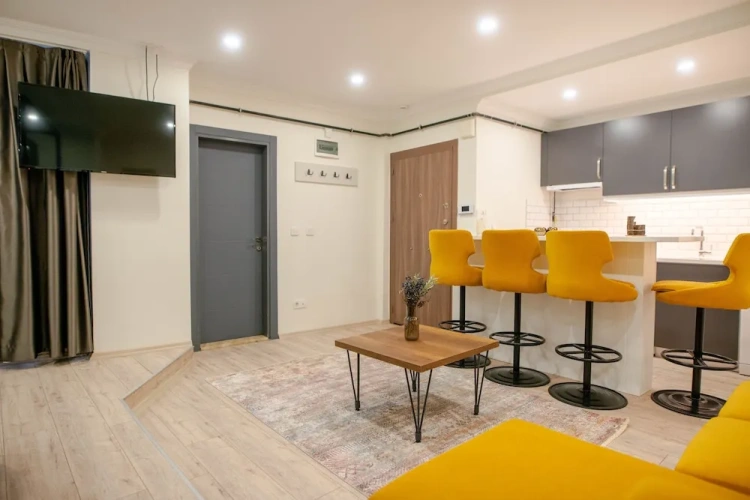 Economy Suite