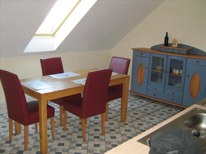 3 Bedrooms Apartment