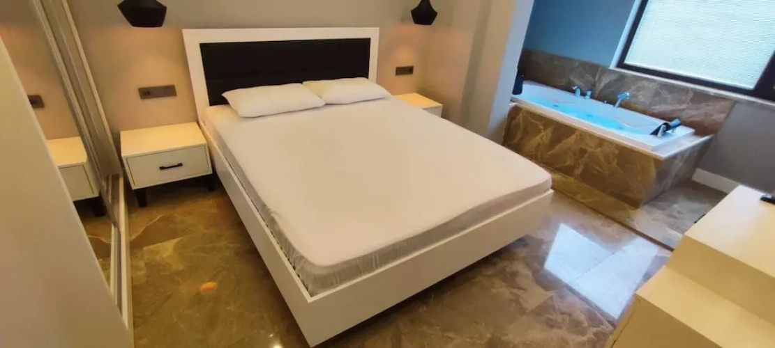 Arya Deluxe Apart