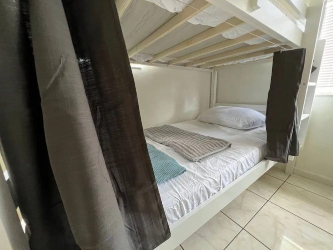 Hallandale Beach Hostel