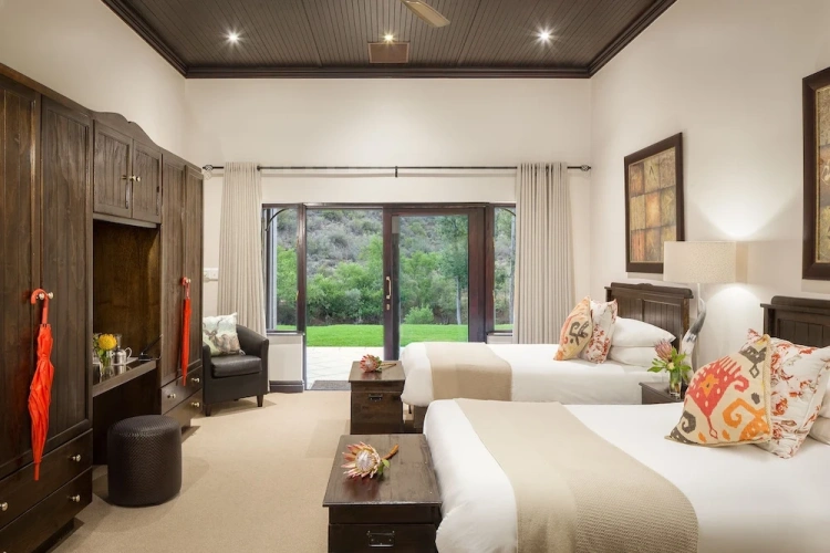 1 Bedroom Deluxe Double room with mountain view
