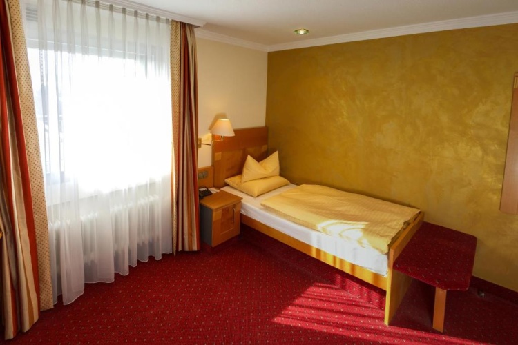 Standard Double room with view