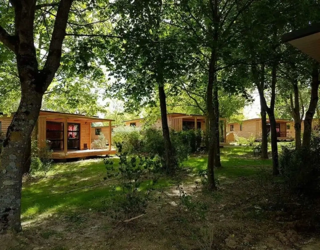 2 Bedrooms Chalet