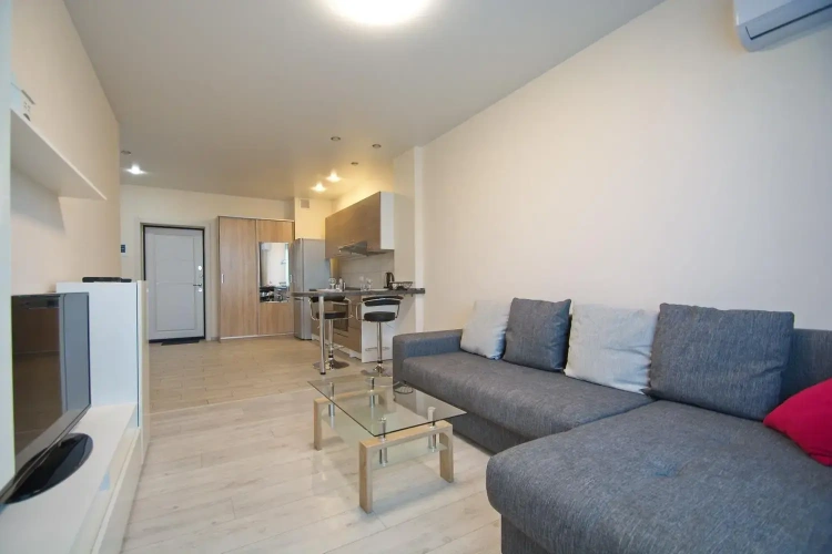 2 Bedrooms Apartment with balcony