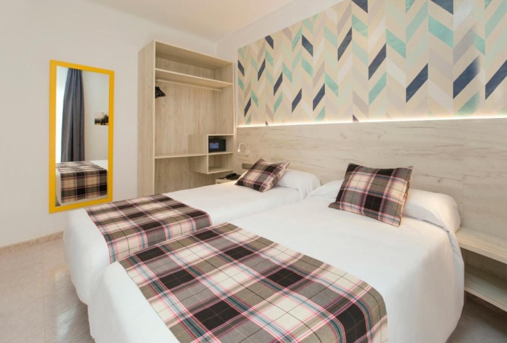 Twin room
