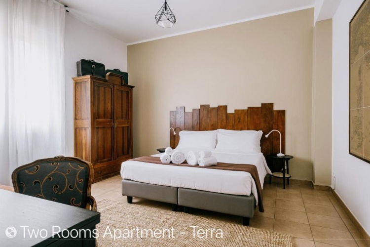 2 Bedrooms Apartment