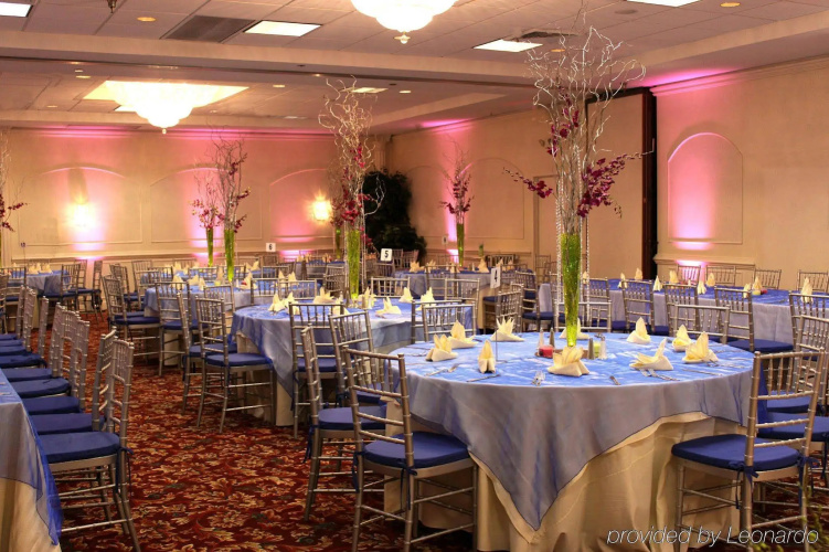 Holiday Inn Arlington At Ballston photo 26