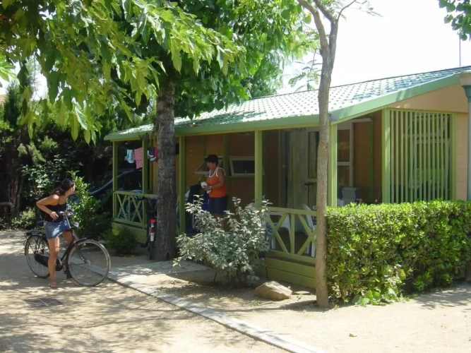 3 Bedrooms Bungalow