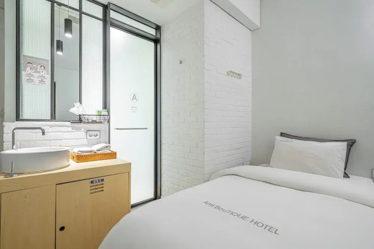 Ami Boutique Hotel