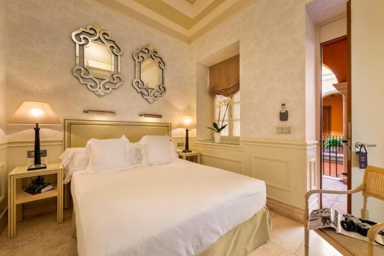 Standard Double Duplex room