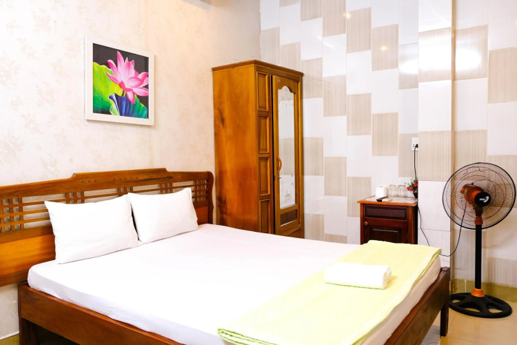Lucky House Hotel