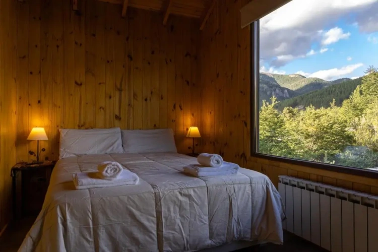 Apartment with mountain view