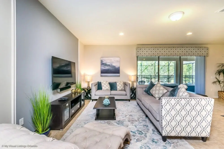 Nice Court Villa Windsro At Westside