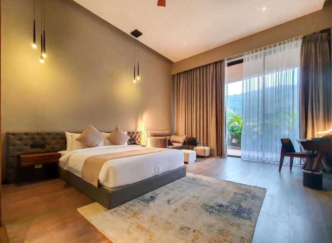 Aria Resort and Spa