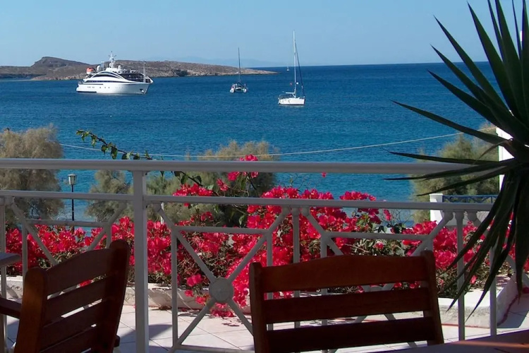 Cyclades Hotel