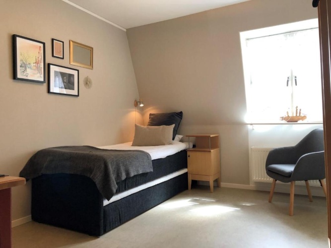Standard Single room