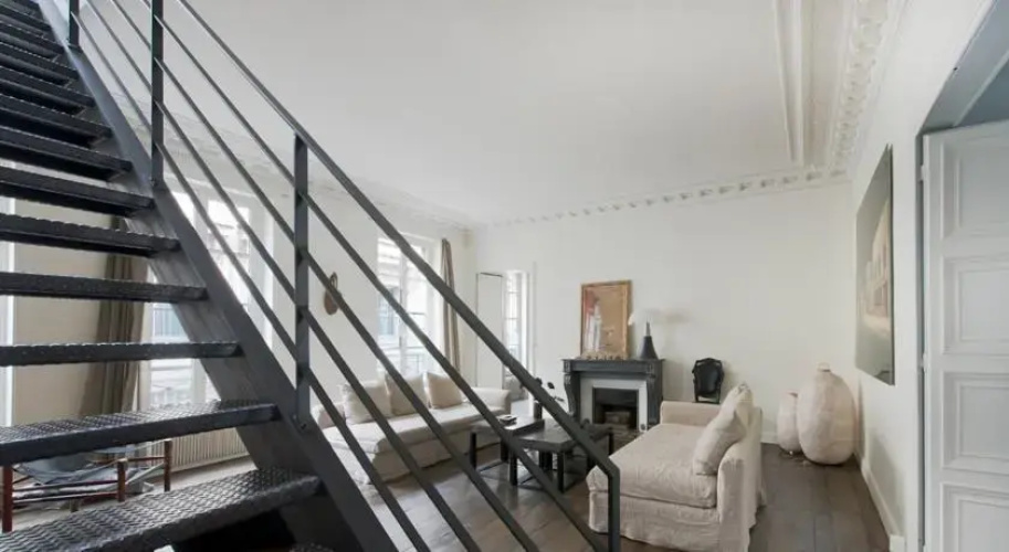 Class and Elegance: Parisian Apartment