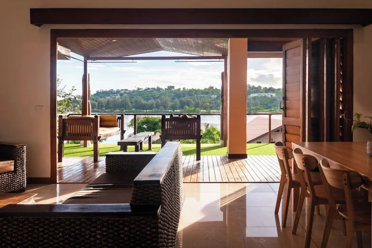2 Bedrooms Standard Family Penthouse room with bay view
