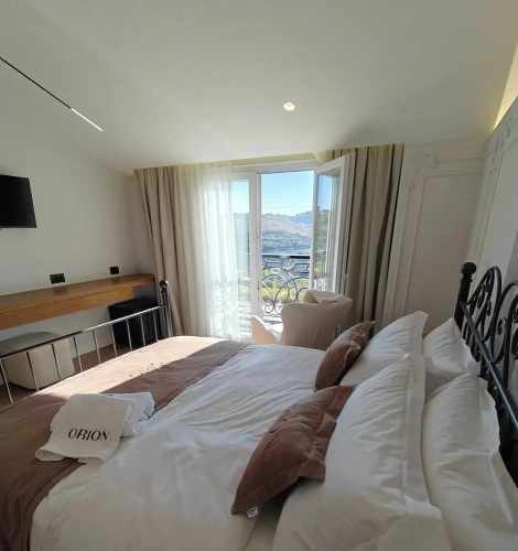 Deluxe Double room with bay view