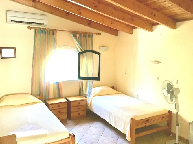 2 Bedrooms Apartment with balcony and with garden view