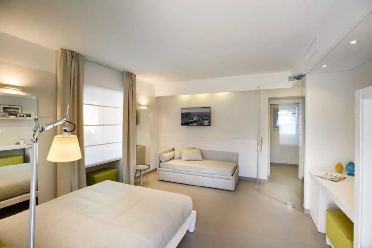 Superior Quadruple room