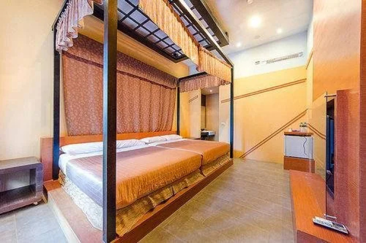 Fifteen One B & B