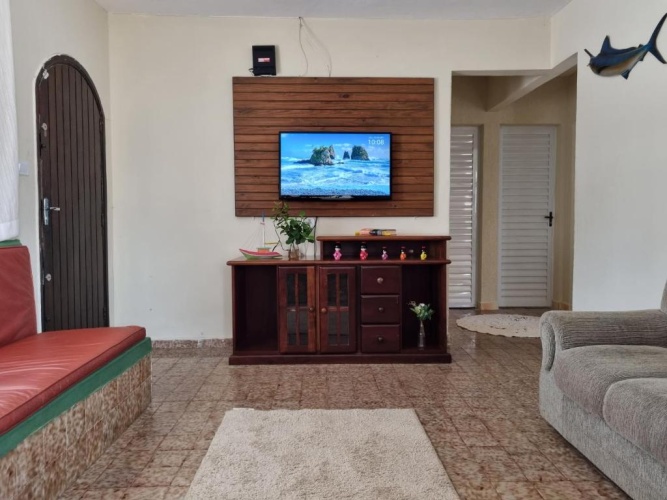 3 Bedrooms Cottage