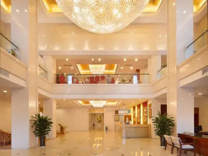Sunshine Hotel