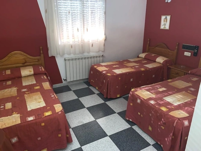 Standard Triple room