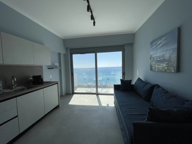 Charaki Escape Chic Seafront Studio