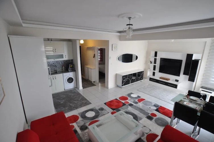 2 Bedrooms Apartment