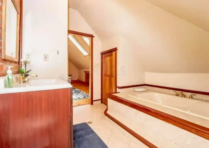 Prime Location - Short North - Free Parking